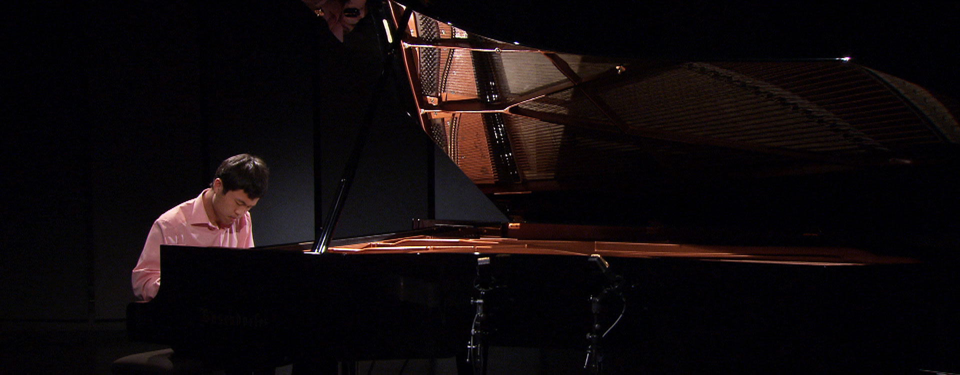 Hyeonjun Jo plays Messiaen