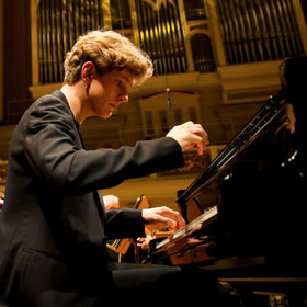 Jan Lisiecki Beethoven Complete Piano Concertos