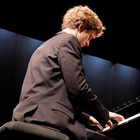 Jan Lisiecki plays Chopin: Etudes & Nocturnes