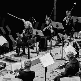 Klassik Cloud - The Deutsche Kammerphilharmonie Bremen