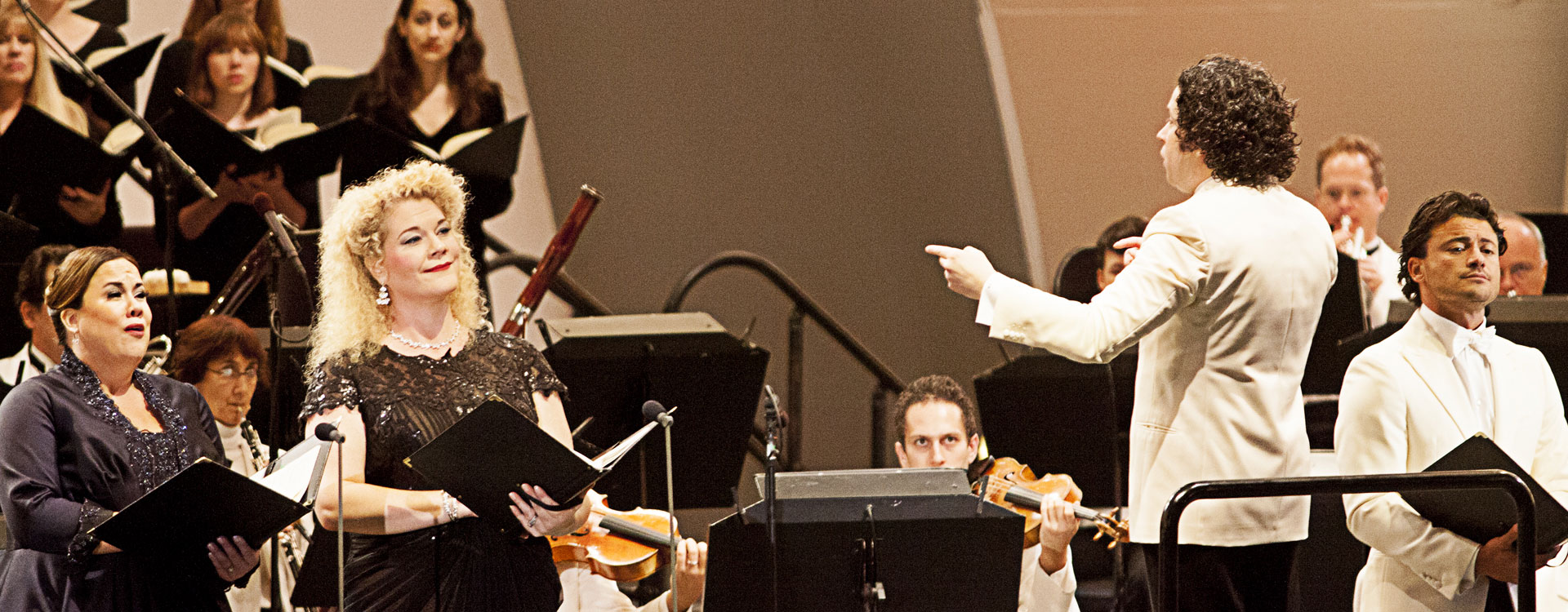 Verdi: Messa di Requiem at the Hollywood Bowl