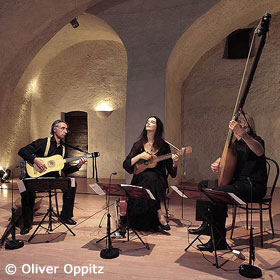 Hille Perl - Queen of Strings