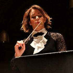 Alondra de la Parra conducts Stravinsky, Mozart & Beethoven