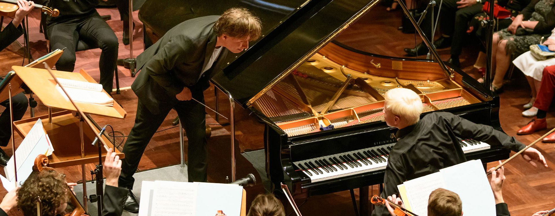 Kristjan Järvi conducts Pärt, Rachmaninov & Stravinsky