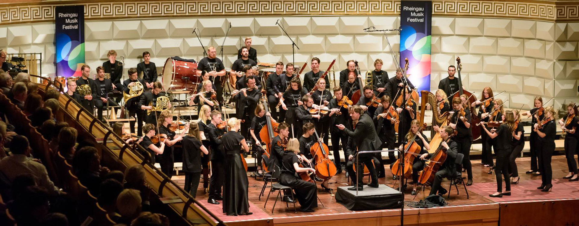 Kristjan Järvi conducts Pärt, Rachmaninov & Stravinsky