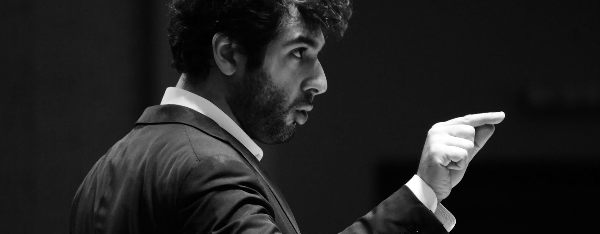 Sergey Smbatyan Conducts Rimsky-Korsakov and Shor