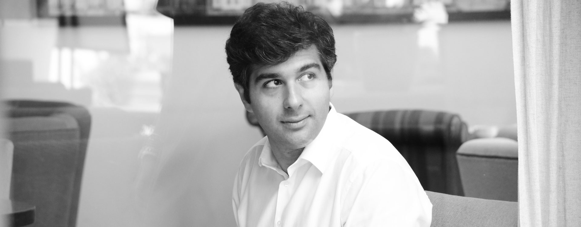 Sergey Smbatyan Conducts Rimsky-Korsakov and Shor