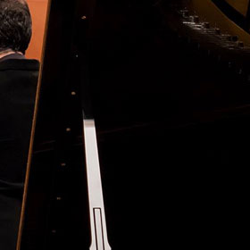 Sergey Smbatyan Conducts Shor and Khachaturian